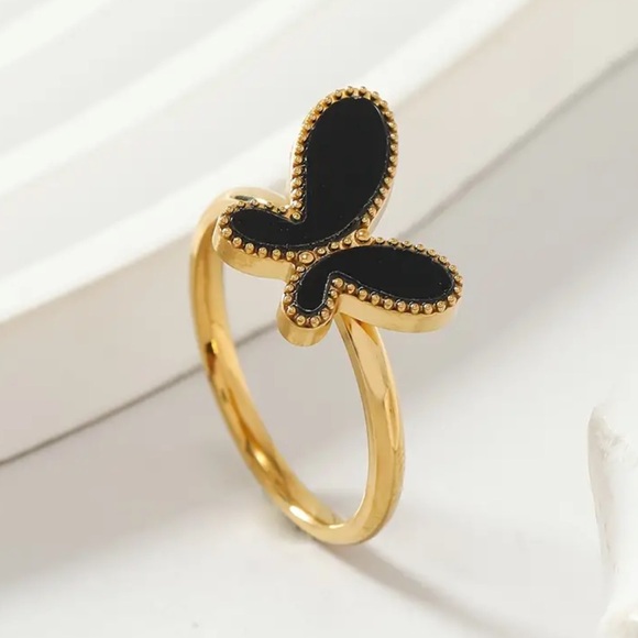 Elegant Minimalist Butterfly Titanium Steel 18K Gold Plated Ring - Picture 3 of 4